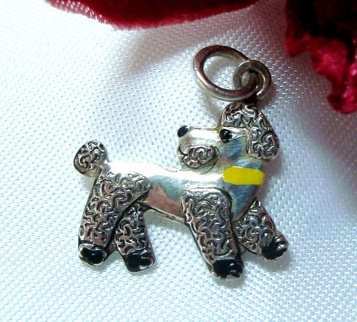 SterlinX SilberDream Charm Hündchen - 925er Silber Anhänger Für Bettelarmbänder