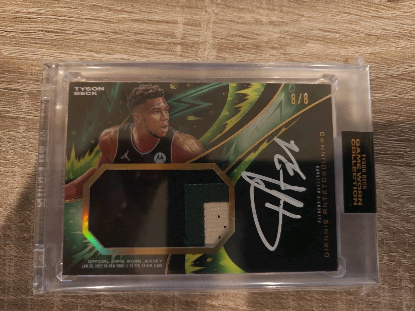 Giannis Antetokounmpo Tyson Beck Game Worn Collection Patch Auto 8/8! view 1