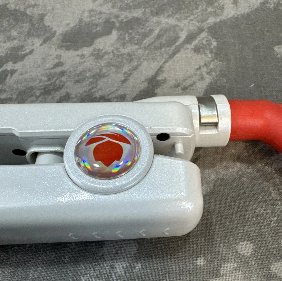 Plancha voluminizadora de cabello Voloom 1 1/2" blanca perla OIPW15 ¡Probada funcionando perfectamente! Foto 3 de 4