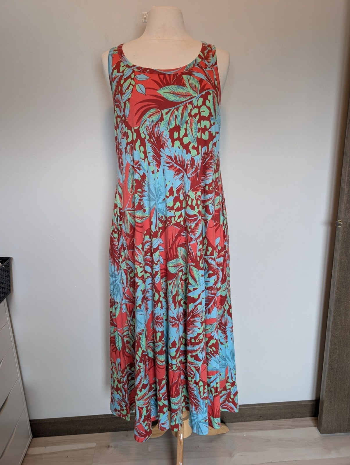 Soft Surroundings Sleeveless Tropical Floral Maxi Dress Petite Medium
