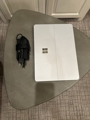 Microsoft Surface Laptop Studio 14.4'' 32GB RAM, 1TB Storage