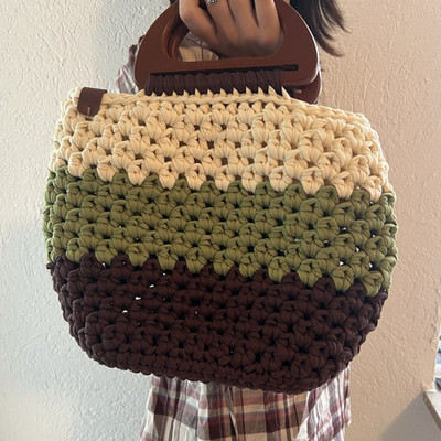 Häkeltasche Handtasche Handmade Unikat Boho mit Holzgriff (Kunststoff) NEU