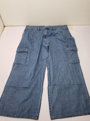 Universal Thread Women s Wide Leg Denim Cargo Trousers Medium Wash Size 22 NWT