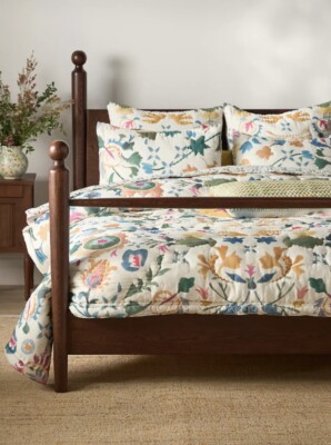 Cute Anthropologie Sawyer Queen Quilt 2 Shams Cotton Floral Reversible NWOT