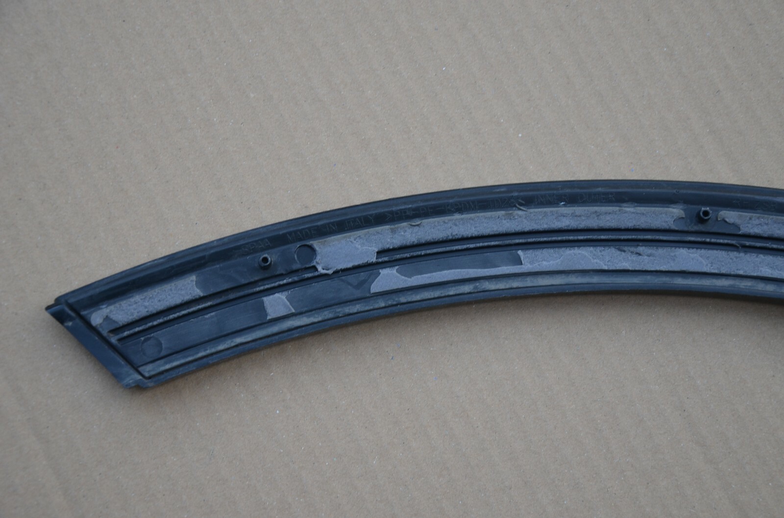 2015-2022 BENTLEY BENTAYGA WHEEL ARCH FLARE TRIM RIGHT REAR DOOR 36A 854 820 OEM