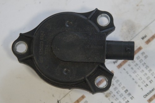 Nockenwellensteller Febi 175023  für   Mercedes W204 W212  M271  A 2711560090