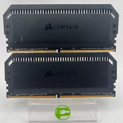 Corsair Dominator Platinum RGB 32GB (2x16GB) RAM DDR4 3200MHz Memory Kit