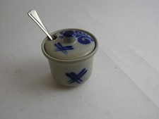 Senftopf, Steingut, blau/grau, Deckel mit Löffel Speckstein