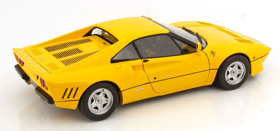 KK Scale 1:12 FERRARI 288 GTO YELLOW 1984 (PORTIERE, COFANO E FANALI APRIBILI) - Immagine 3 di 4
