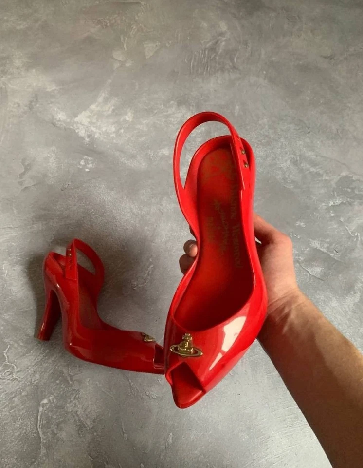 Vivienne Westwood Anglomanía Melissa Tacones 37 Foto 2 de 4