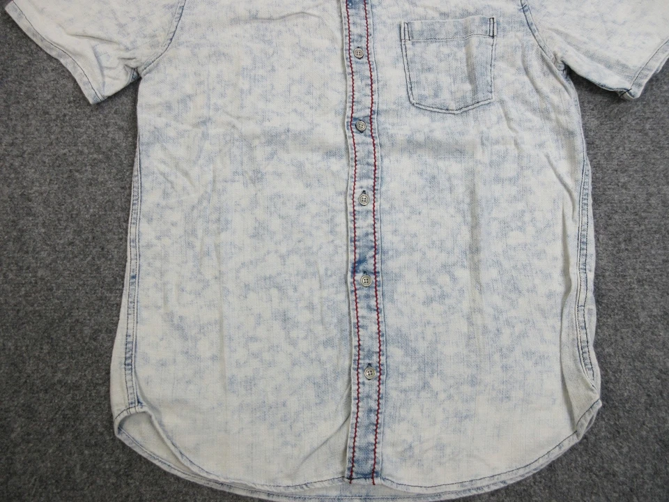 True Religion Shirt Mens Medium Denim Short Sleeve Slim Fit Casual Acid Wash - Image 2 of 4