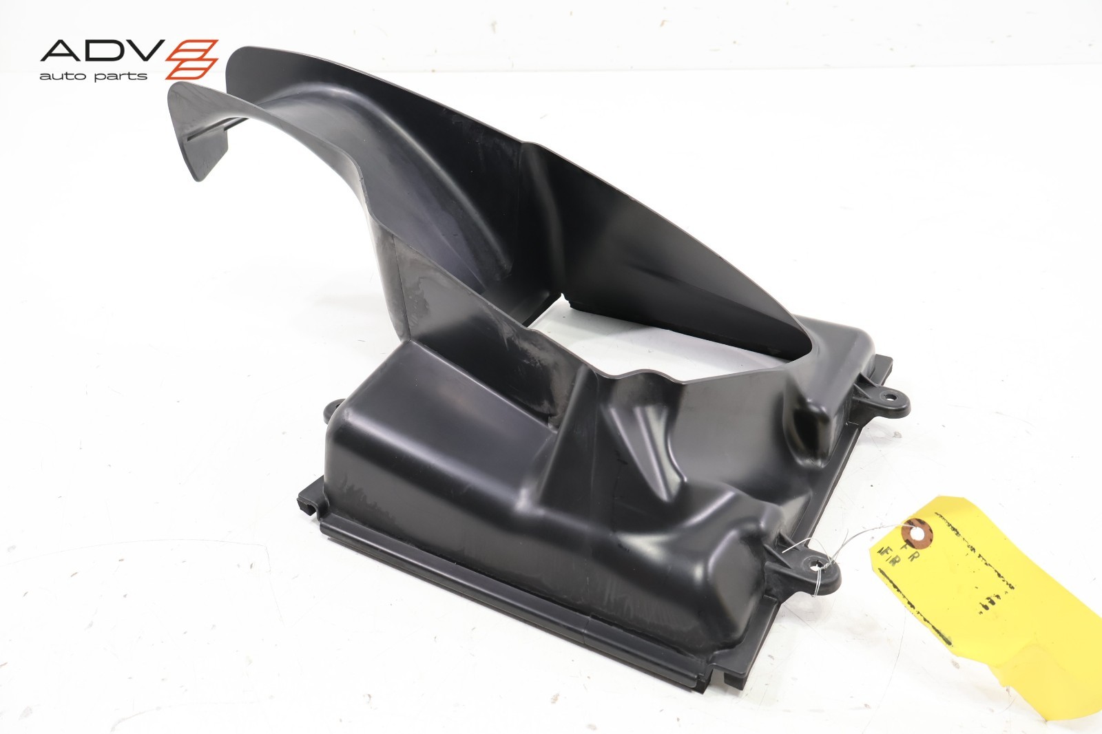 2014-2024 MASERATI GHIBLI 3.0L ENGINE RIGHT SIDE INTERCOOLER AIR DUCT SHROUD OEM