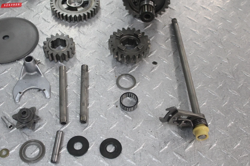 2000 APRILIA RSV MILLE ENGINE MOTOR TRANSMISSION TRANNY GEARS - Imagem 4 de 4
