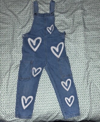 Shein Mädchen Denim-Latzhose mit Herzdruck (5 Jahre)