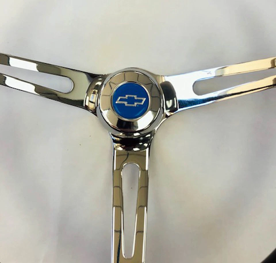 Volante pick up Chevy C10 Chevrolet 60-69 negro sobre cromo 15" pajarita azul Foto 2 de 4