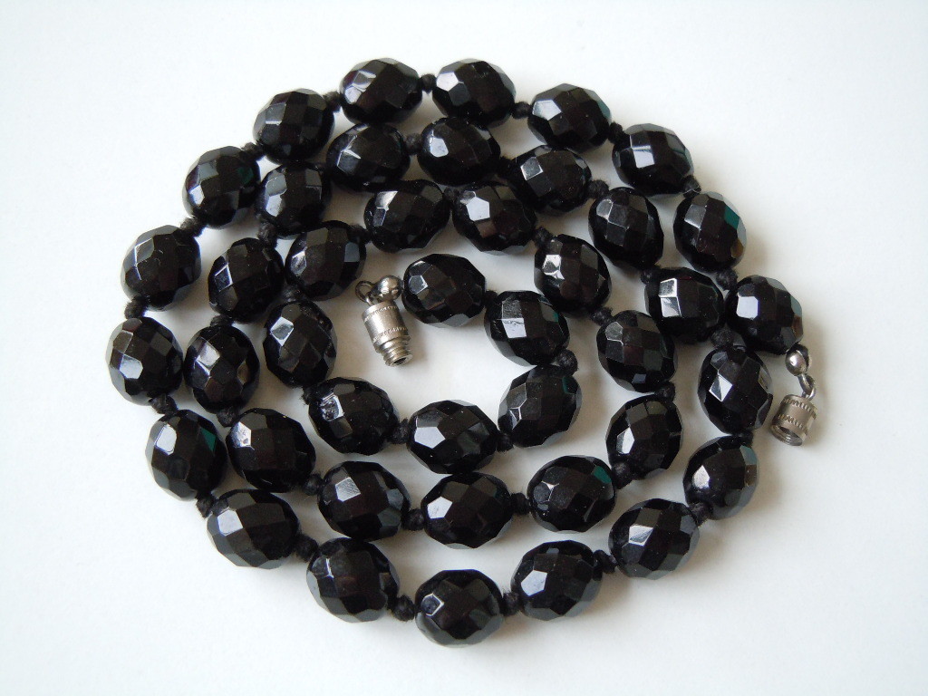 Collier Vintage Boule Facette Noire - Bijou Ancien De Deuil - Occasion