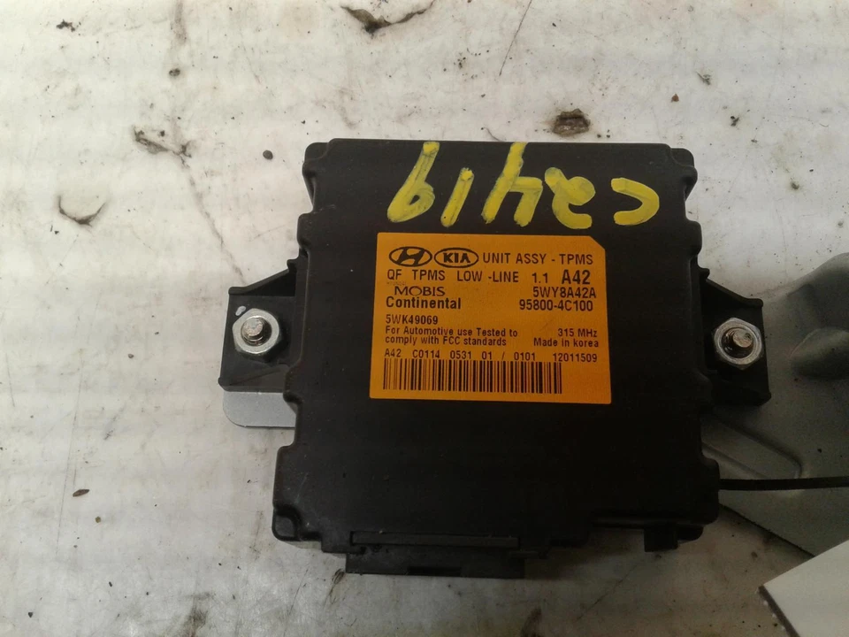 Sistema de monitoreo de presión de neumáticos usado (TPMS) modo de control se adapta a: Kia Optima Su 2012 Foto 3 de 4