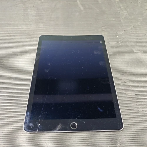 Apple iPad Air 2 64GB A1566 - Cracked Screen, Not Charging