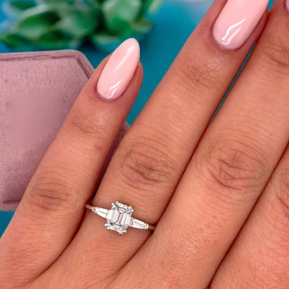 18k White Gold Wedding Ring Diamond IGI lab Grown 1.20 Ct Emerald Cut - Image 2 of 4