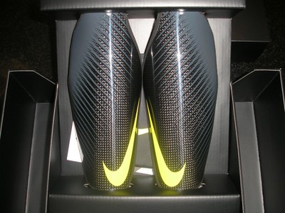 nike protegga carbonite