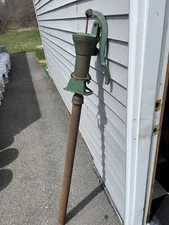 Antique Columbiana Water Pump Co. Cast Iron Pitcher Pump