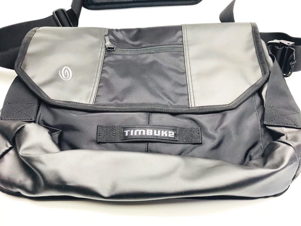 Timbuk2 Launchpad Messenger Laptop Bag 15" Mac 455-4-2103 Black/Grey - Image 3 of 4