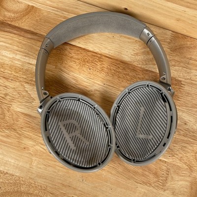 Bose QuietComfort 35 Silver Wireless Bluetooth Noise Cancelling On