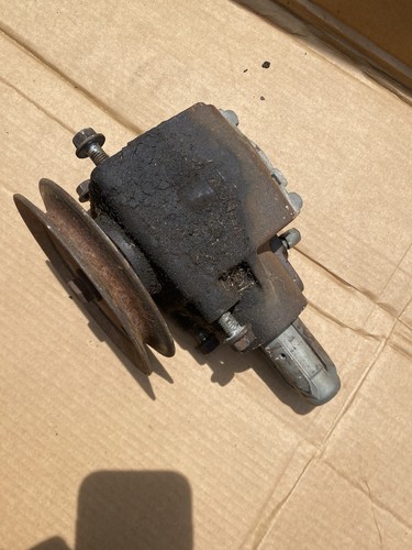 John Deere 1025R Mower Deck OEM Gearbox Gear Case MIA12567