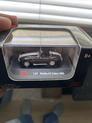 Malibu International 1:64 Shelby AC Cobra 1965, NIB!  Black!