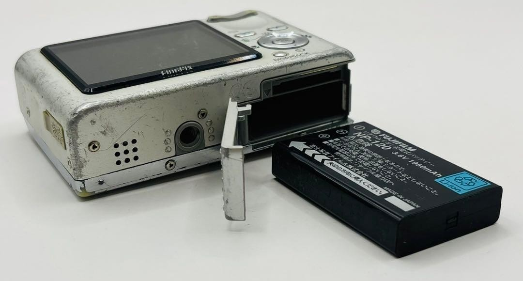 Fujifilm FinePix F Series F10 6.3MP Digital Camera - Silver for