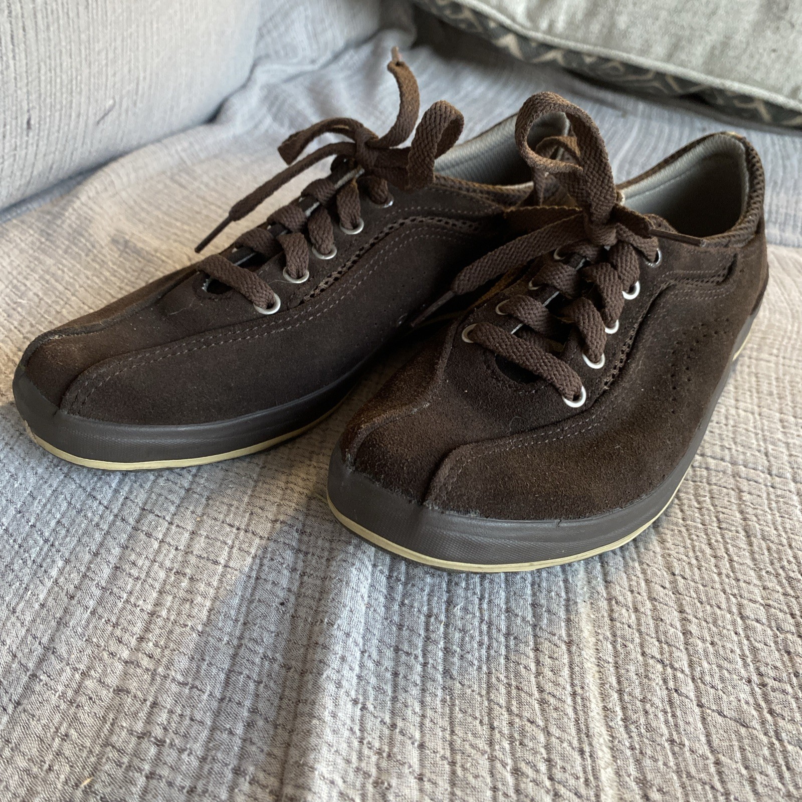 Keds Shoes Womens 8 Bicycle Toe Oxford Sneakers Brown Suede Lace Up Comfort NWOB