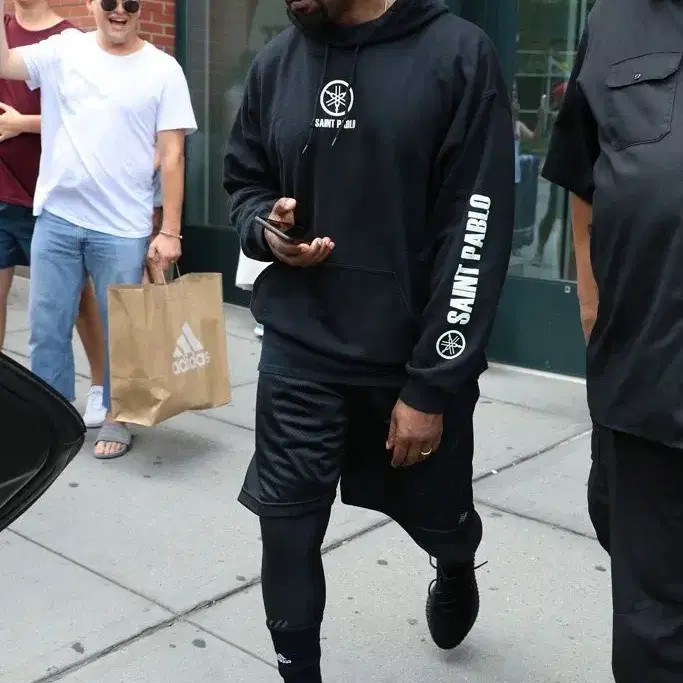 Adidas Yeezy Boost 350 V2 Opaque Black Sneakers, Men's Size 9 thumbnail 3