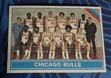 1975-76 Topps Basketball #206 CHICAGO BULLS  TEAM CARD NBA Card NM+ AMAZING CARD