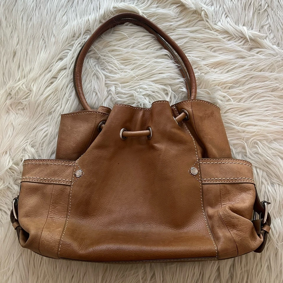 Cartera Bolso Cubo Fossil Beige Marrón Cuero Guijarro Genuino con Cordón Foto 4 de 4