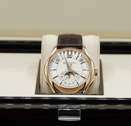 UNWORN Patek Philippe Annual Calendar Moonphase 5205R-001