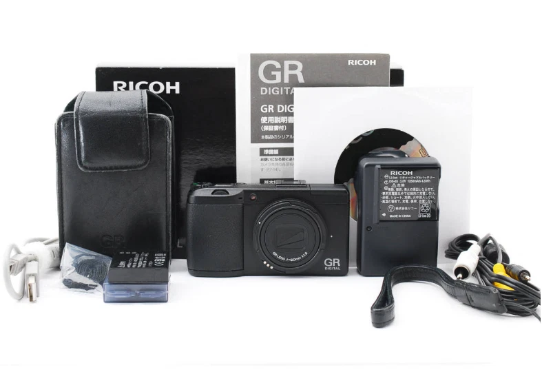 RICOH GR DIGITAL III 3 10.0MP F1.9 Camera Black JAPAN w/ Case+Box