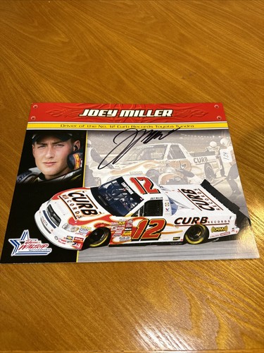 Joey Miller & David Reutimann Autographed Photo Card Darrell Waltrip Motorsports - 第 1/6 張圖片