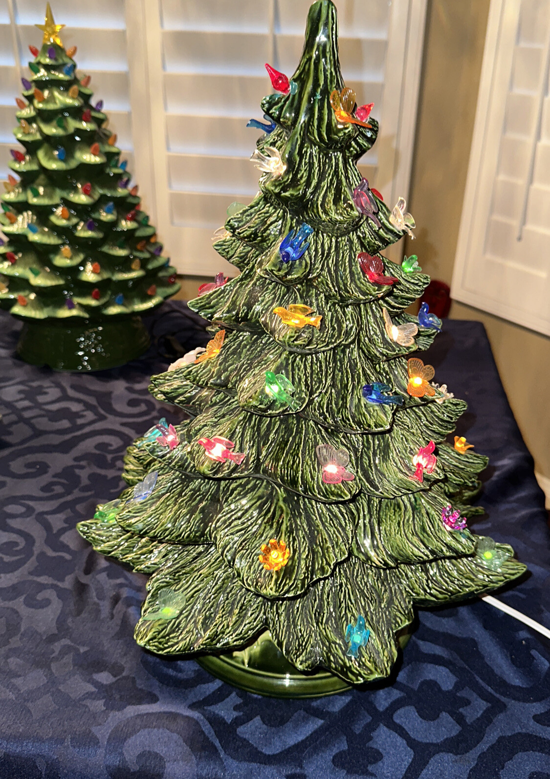 Vintage Nowell's Mold 18" Ceramic Lighted CHRISTMAS TREE W/Holly BASE 3