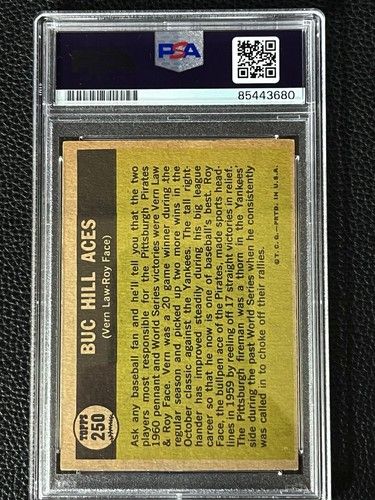 Vern Law Elroy Face Buc Hill Aces 1961 Topps #250 Signed Autograph PSA DNA - Picture 2 of 2