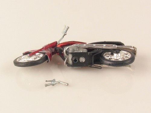 Mercury Italy moto Yamaha Scrambler art. 606 manubrio rotto 1/24 in scatola orig - Foto 11 di 16