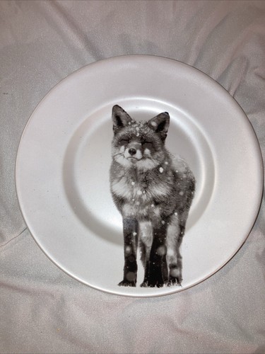 Pier 1 ~ Winter Snow Forest Fox 8.5" Salad Plate (Satin Porcelain), 1 Plate - Picture 3 of 6