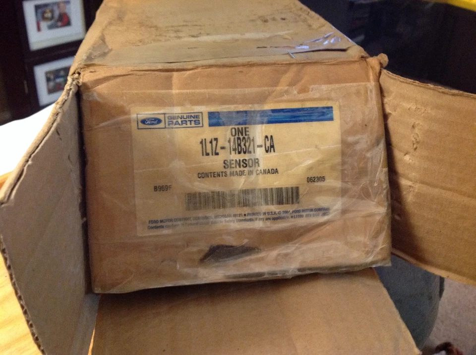 NUEVO FABRICANTE DE EQUIPOS ORIGINALES LINCOLN NAVIGATOR 2001 2002 AIRBAG SENSOR SRS MÓDULO DE DIAGNÓSTICO Foto 4 de 4