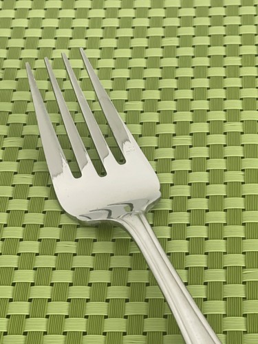 Pfaltzgraff WINTERBERRY Stainless Holly No Color Flatware SMART CHOICE C18G - Picture 14 of 42