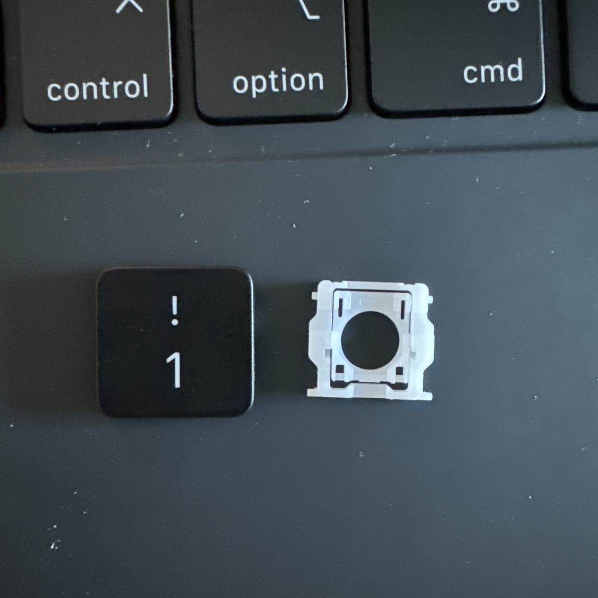 Replacement Keys For A1998 iPad Apple Magic Keyboard 12.9