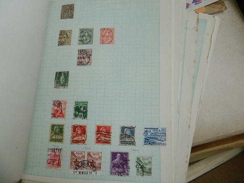 11KG WORLD SORTER IN LARGE BOX STAMPS IN ALBUMS/PAGES ETC. (Our ref. G1JT) - 第 9/24 張圖片