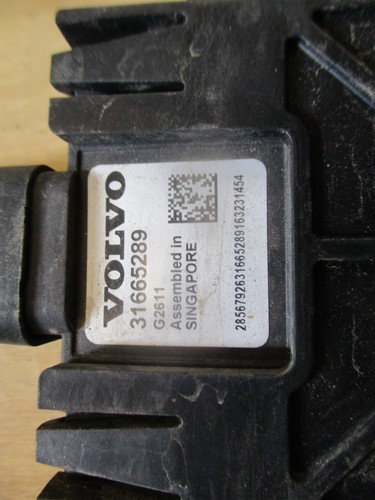 2017 VOLVO V60 DRIVER ASSIST MODULES AND WIRING 31665289 - Picture 5 of 9
