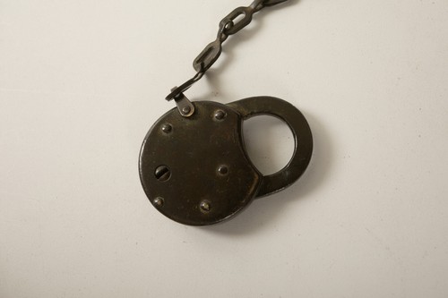 Neu Champion Sechshebel Vorhängeschloss (B1C) Schloss mit Kette USA (JSF6) Massivmessing kein Schlüssel - Bild 2 von 7