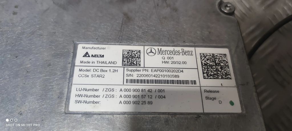 Mercedes-Benz EQB 2022 voltage converter inverter A0009008142 
