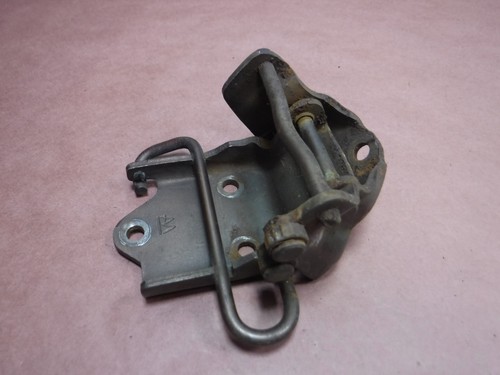 AMC Eagle 80-88? Front Passenger Lower Door Hinge Factory OEM Free Ship - Picture 3 of 6