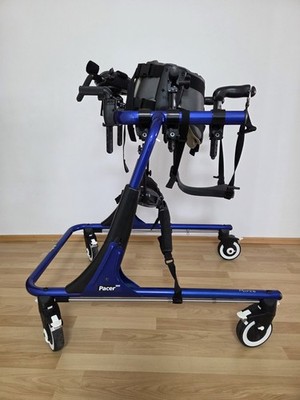 Rifton Pacer 503 / Mirco Gehtrainer Größe 3   Reha Lauftrainer